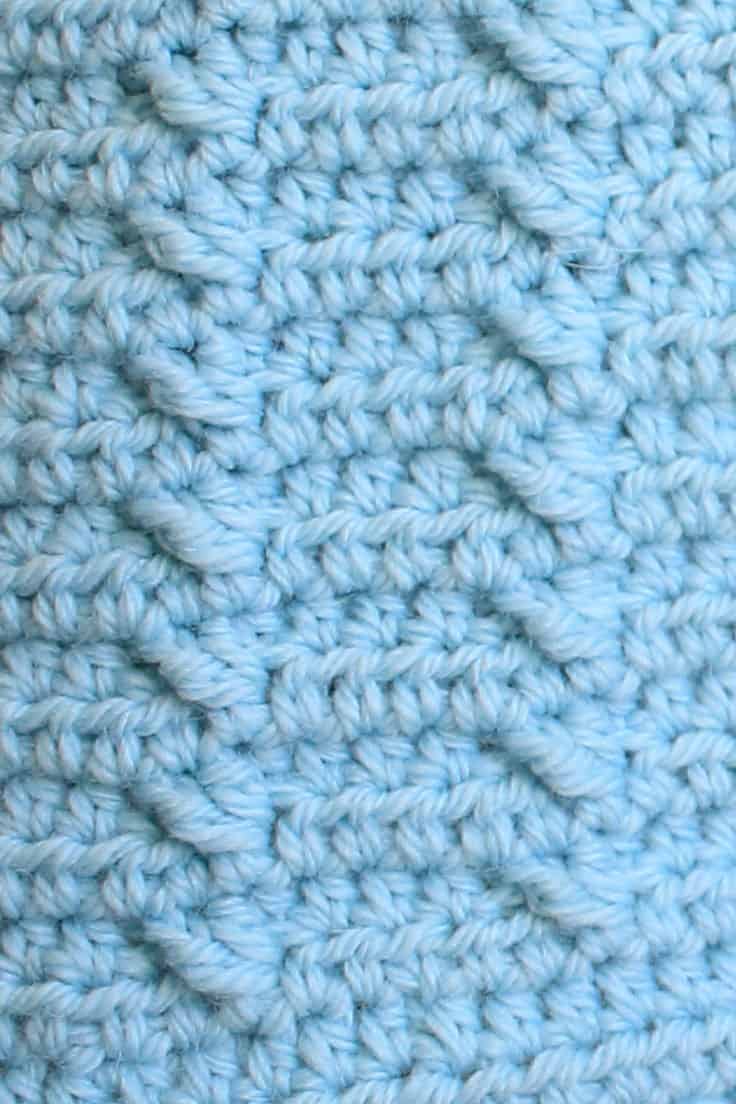 Closeup of the Post Stitches in the Lakeshore Ripples Blanket Pattern