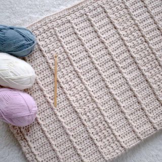 How to Make a Crochet Baby Blanket - Crochet Life