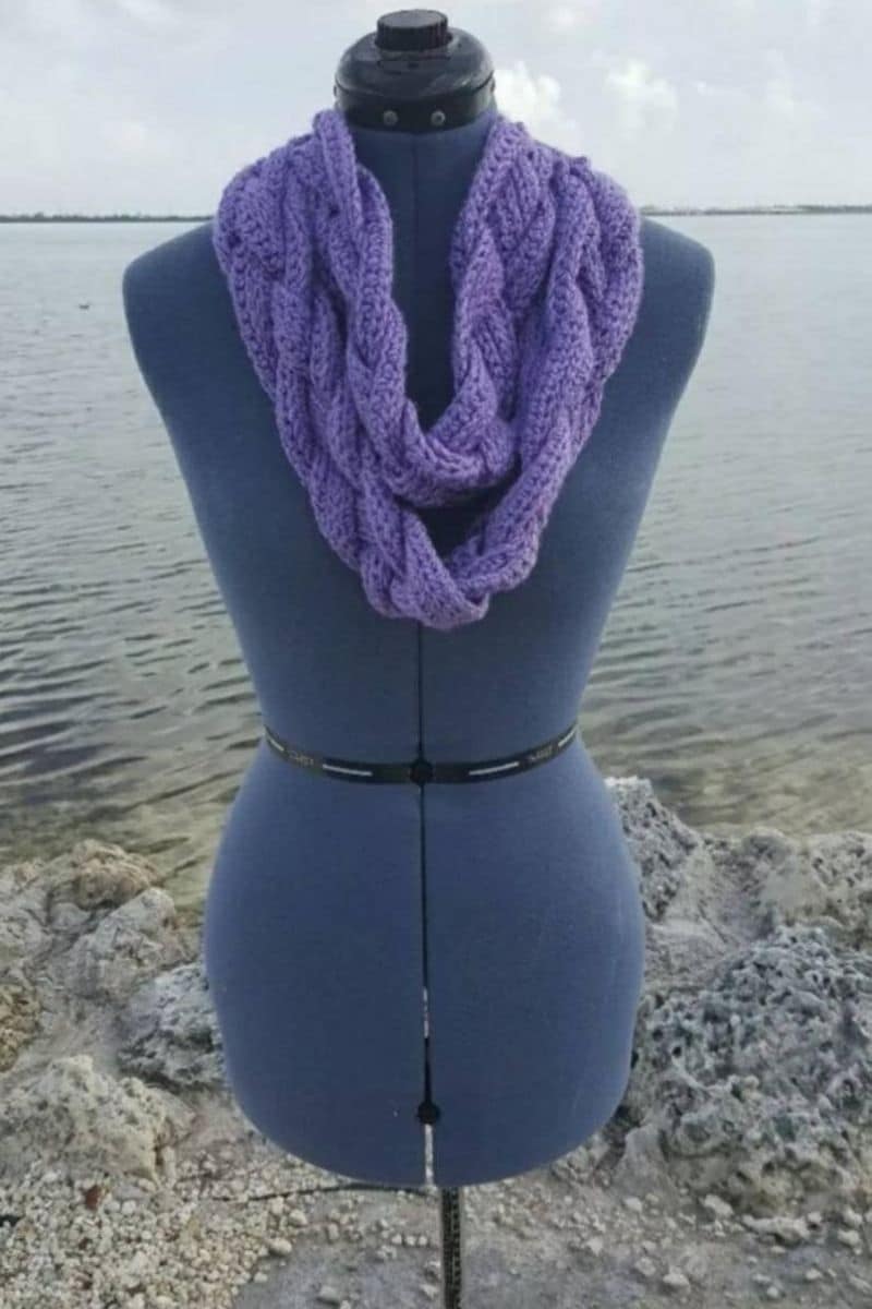 Purple scarf on manequin