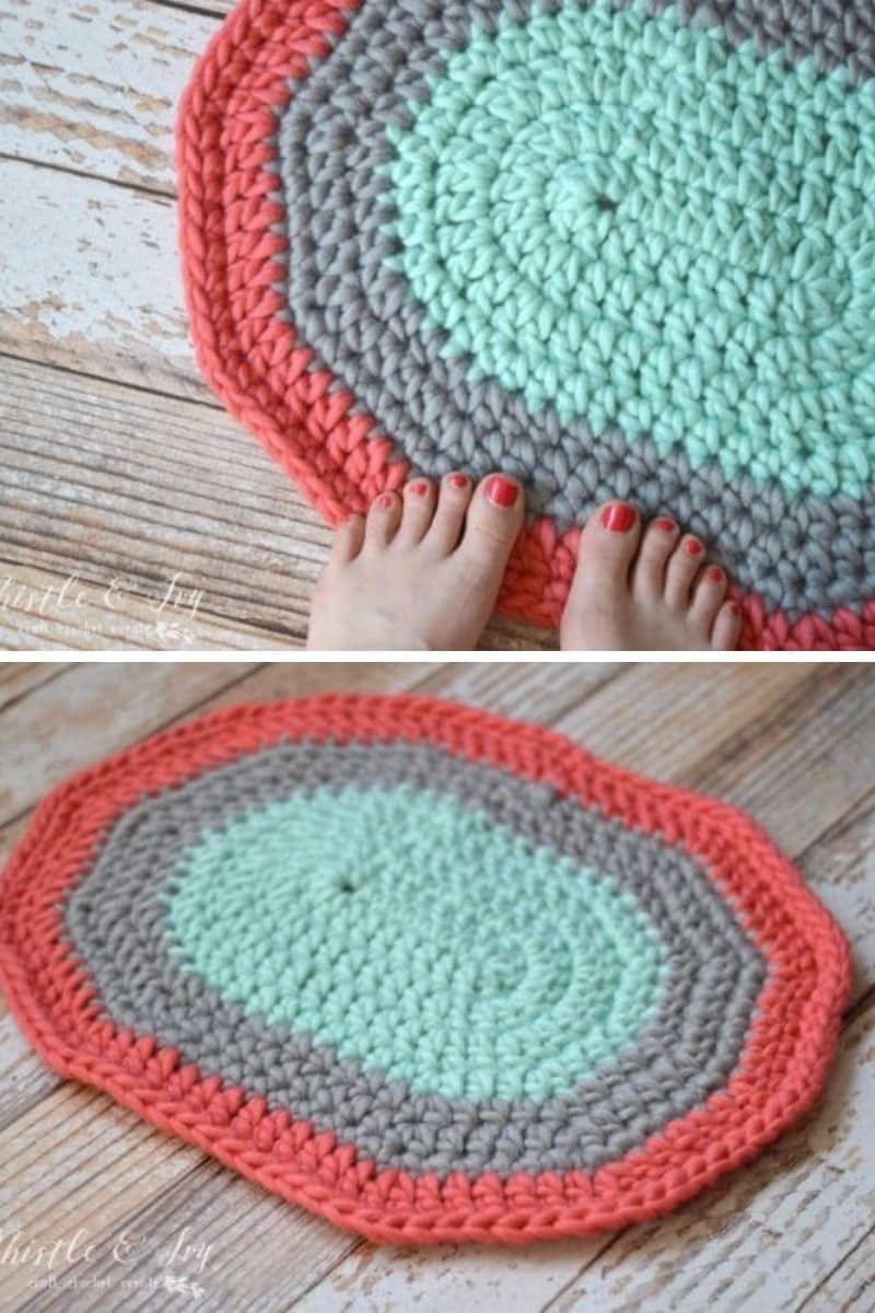 Colorful round rug