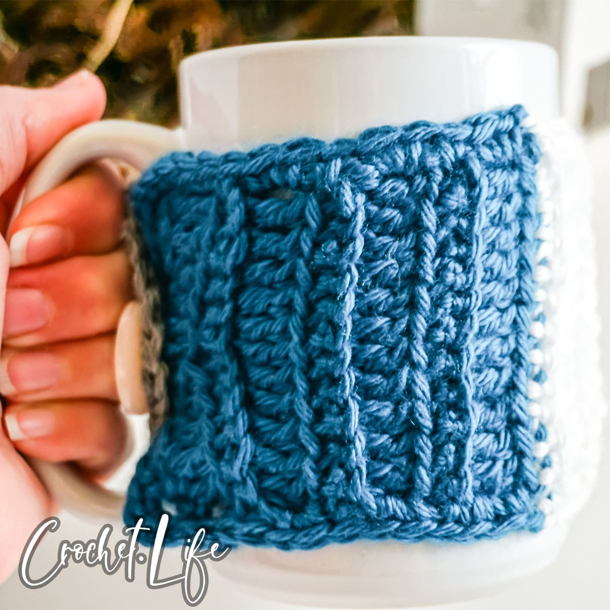 crocheted mug cozy pattern