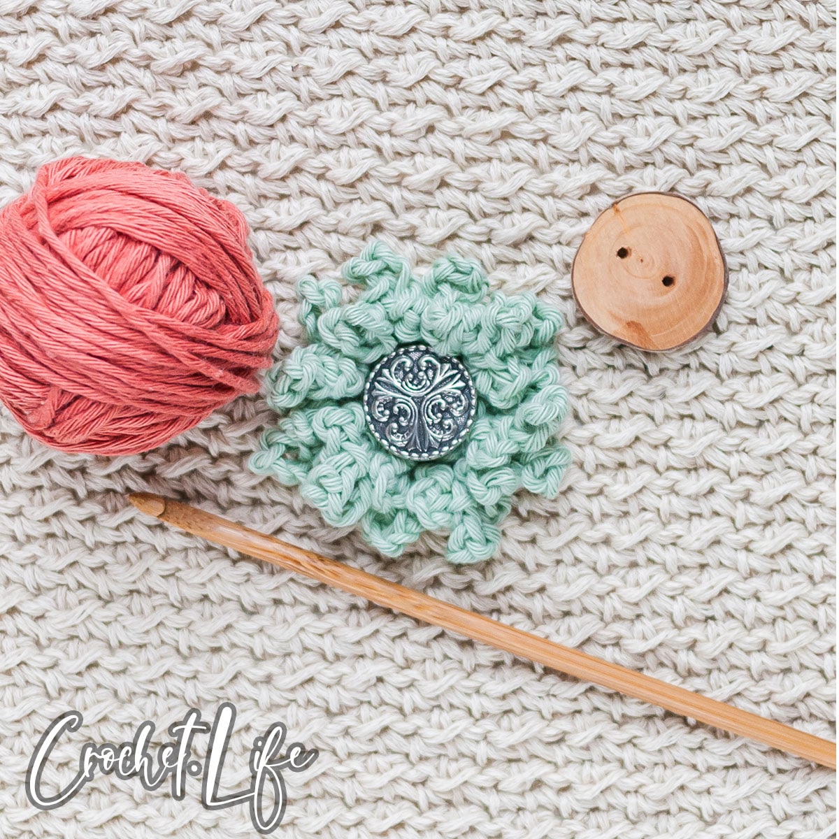 easy flower crochet pattern
