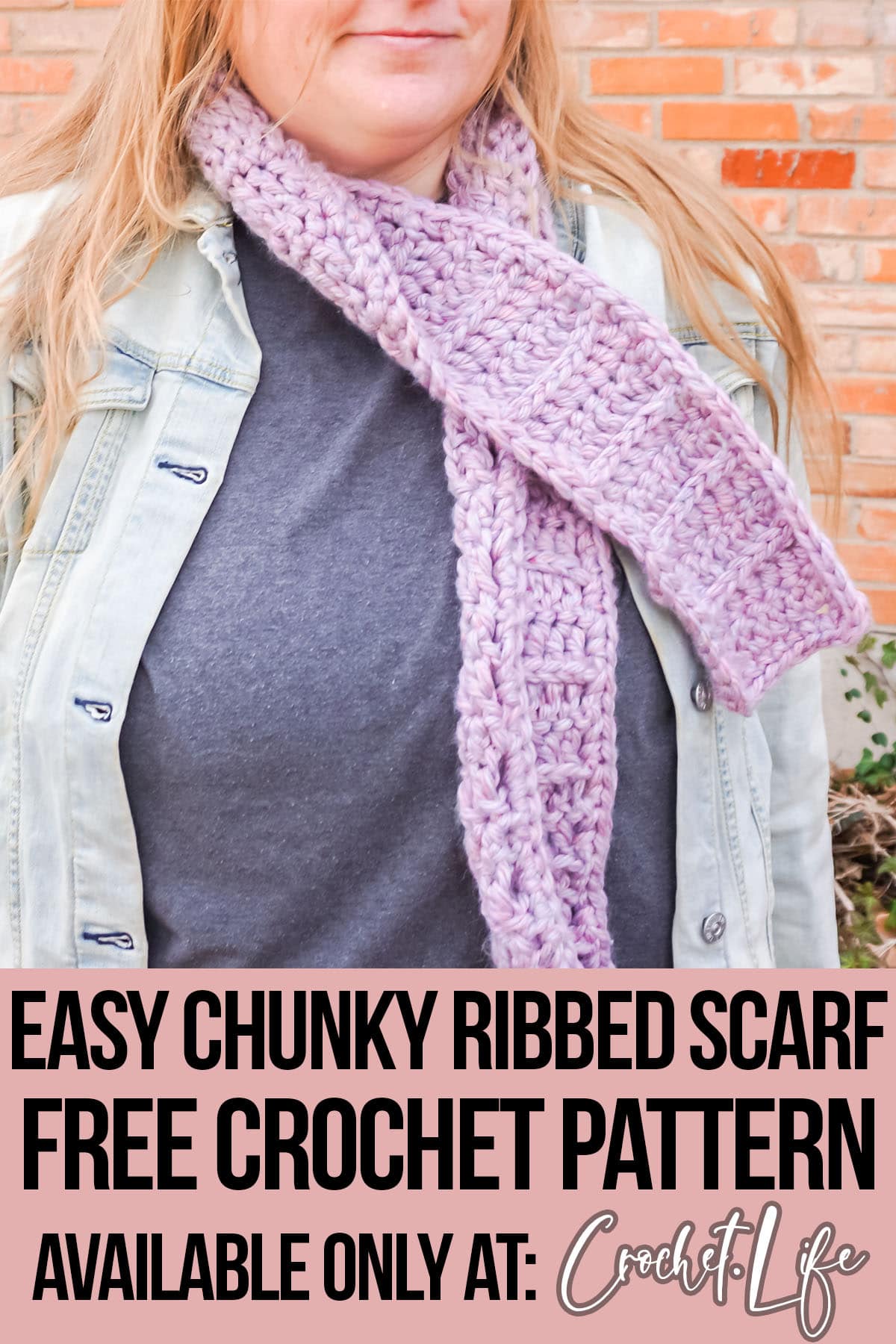 free ribbed scarf crochet pattern with text which reads easy chunky ribbed scarf free crochet pattern 