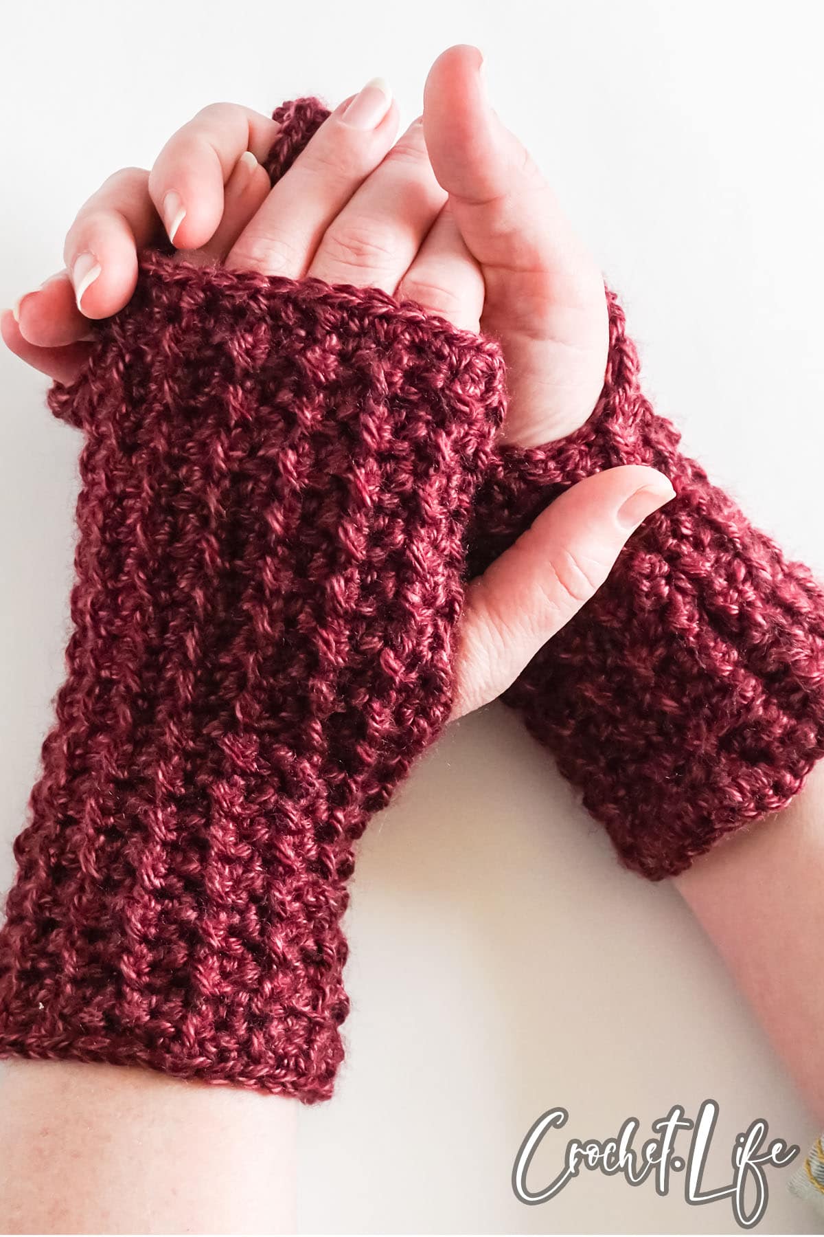 free crochet pattern for phone friendly gloves