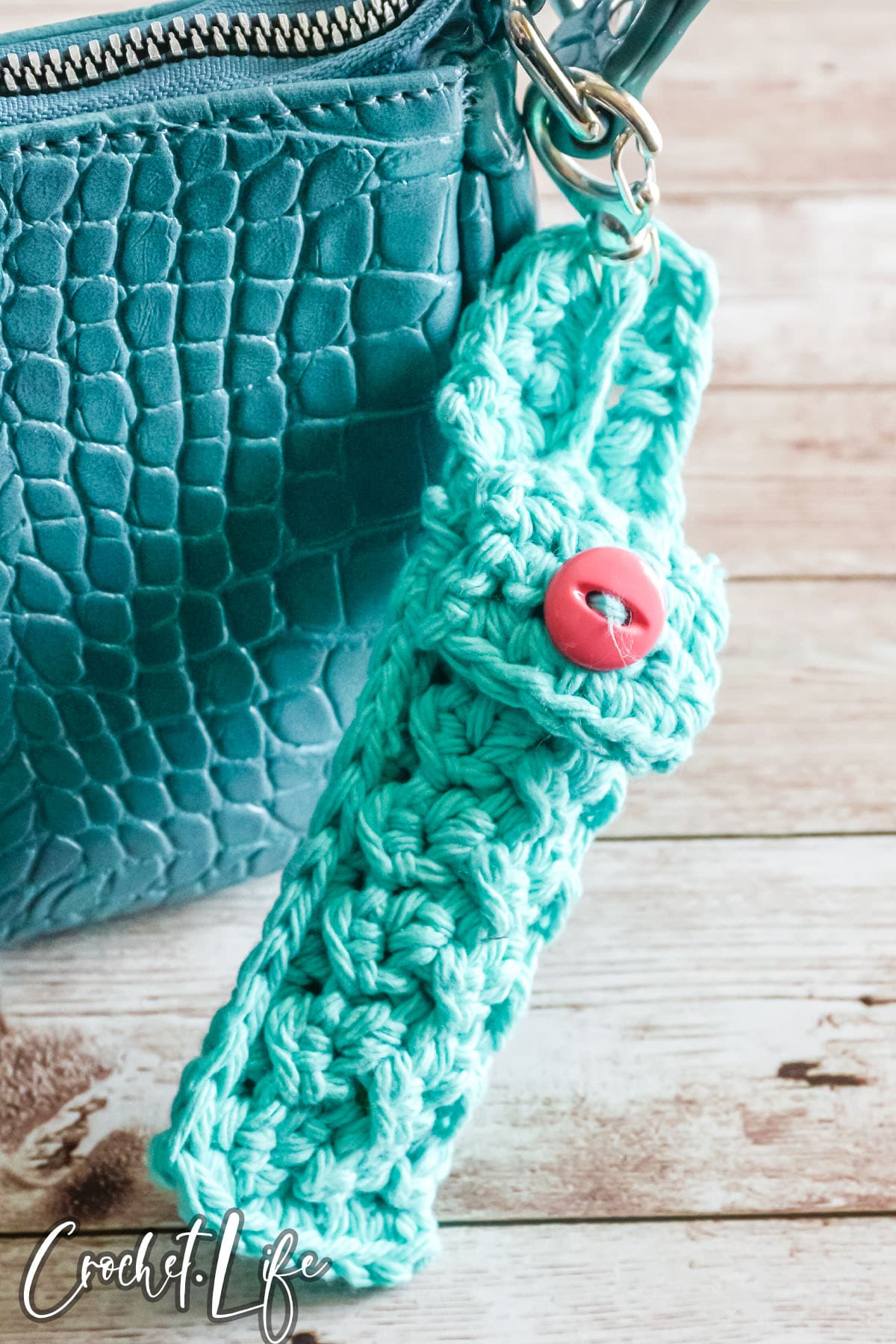 Crochet Lip Gloss Cozy Pattern