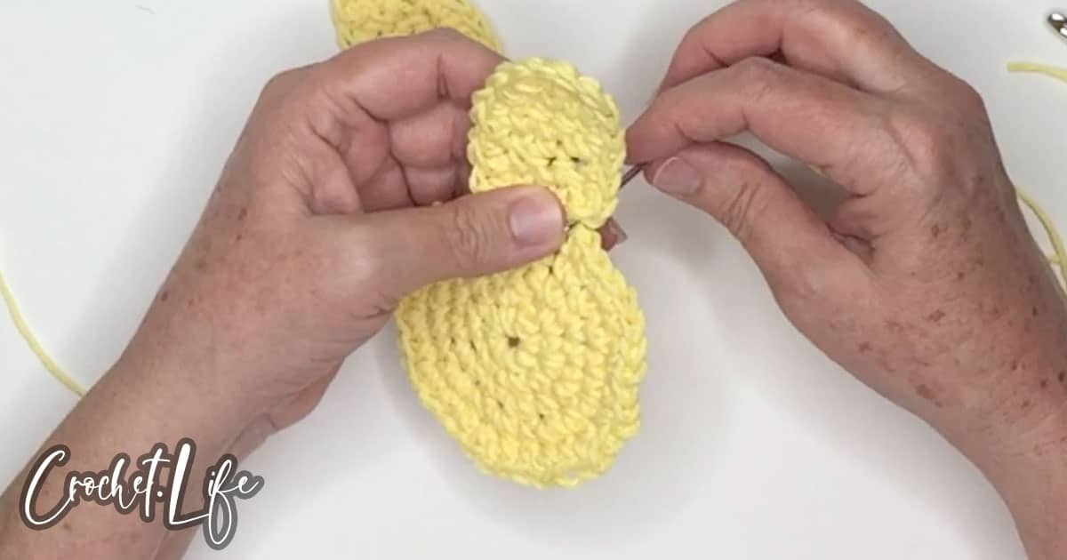 how to crochet an easter bunny banner