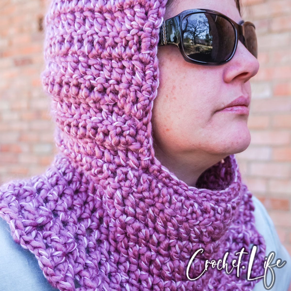free crochet pattern for a hooded cowl with ruffles