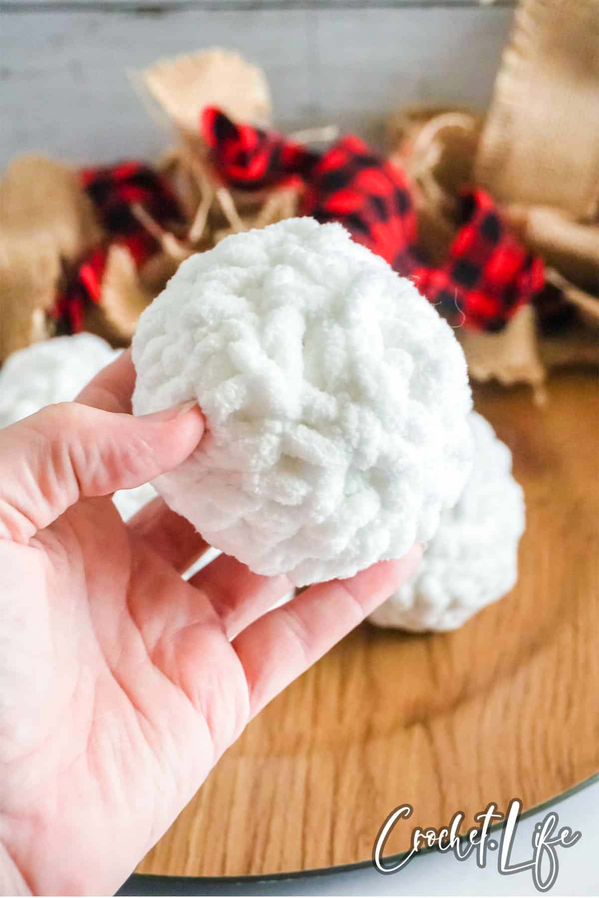 winter snowball crochet pattern