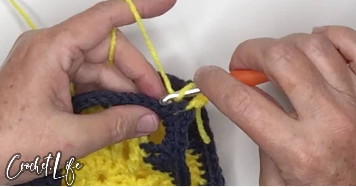 how to join granny squares into a blanket