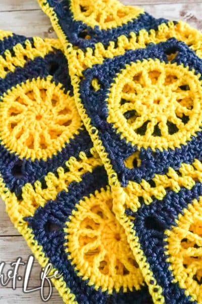 how to crochet granny squares together