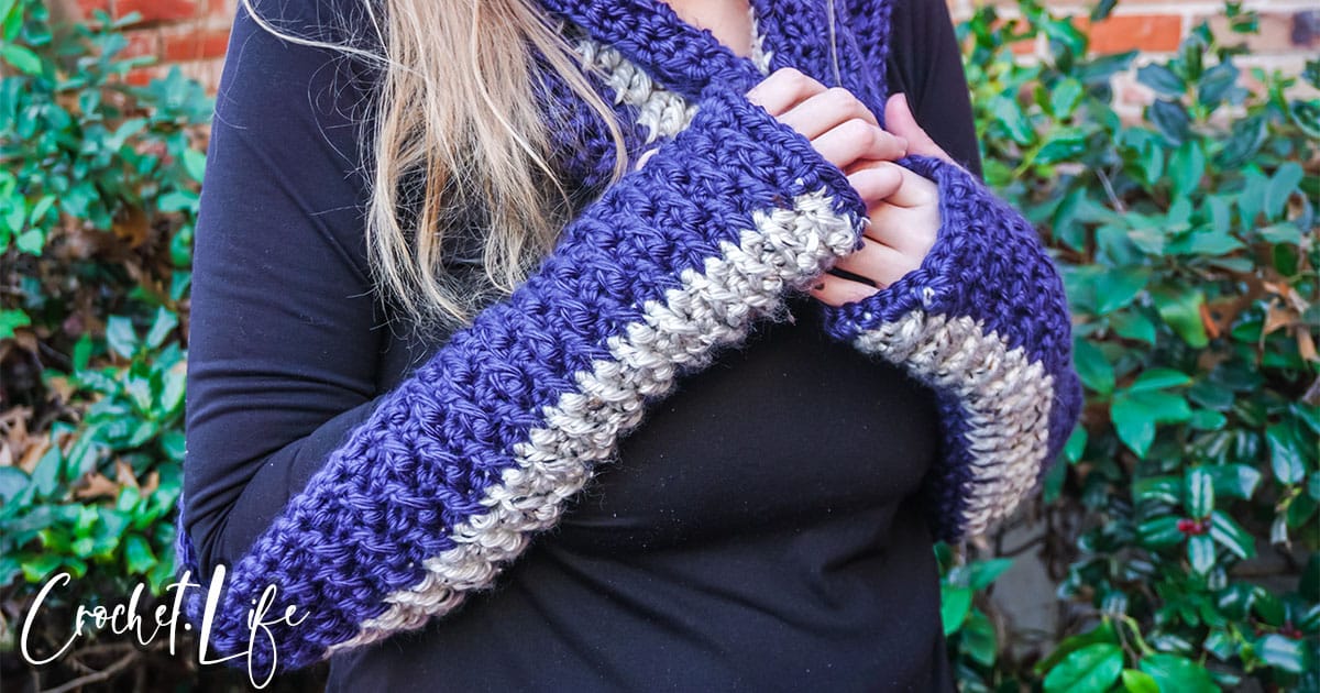 sleeved scarf crochet pattern